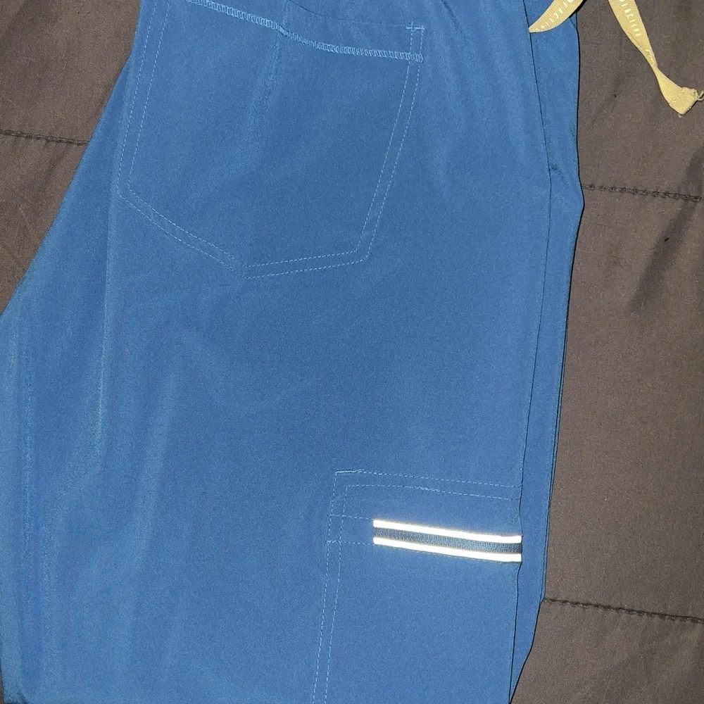 Scrub joggers - Picture 6 of 7